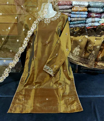 silk katan dress Red Katan Silk Kameez Churidar: Pakistani Wedding Salwar Suit